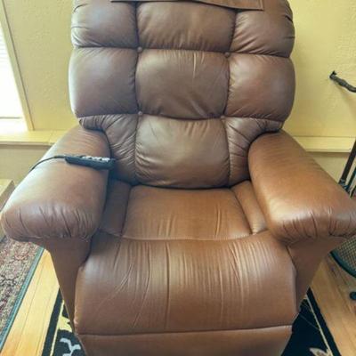 Golden Technologies Lift Chair w/ Controller