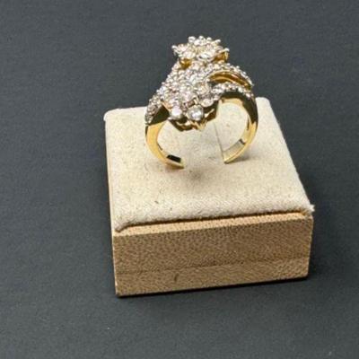 Gold Dual - Possibly Diamond Stone