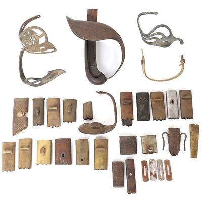 https://www.liveauctioneers.com/catalog/334859_antique-firearms-edged-weapons-and-jewelry/