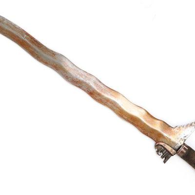 https://www.liveauctioneers.com/catalog/334859_antique-firearms-edged-weapons-and-jewelry/