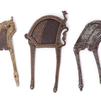 https://www.liveauctioneers.com/catalog/334859_antique-firearms-edged-weapons-and-jewelry/