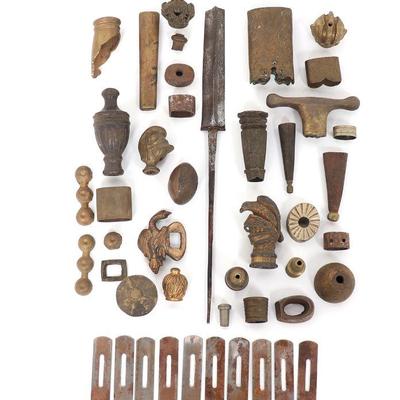 https://www.liveauctioneers.com/catalog/334859_antique-firearms-edged-weapons-and-jewelry/