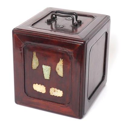 https://www.liveauctioneers.com/catalog/334859_antique-firearms-edged-weapons-and-jewelry/
