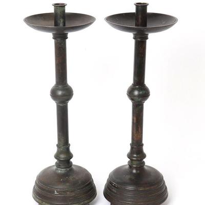 https://www.liveauctioneers.com/catalog/334859_antique-firearms-edged-weapons-and-jewelry/