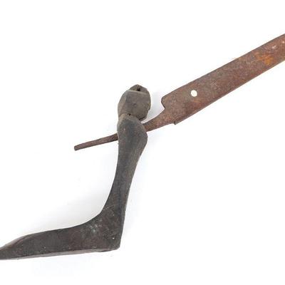 https://www.liveauctioneers.com/catalog/334859_antique-firearms-edged-weapons-and-jewelry/