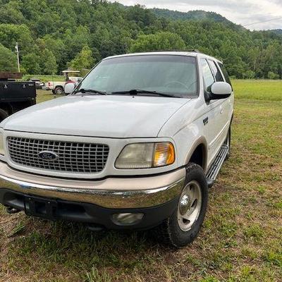 Ford Expedition - Daily Driver