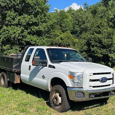 2012 F350 diesel 4x4 runs and drives 98,000 miles