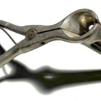 Antique Veterinary Tool
