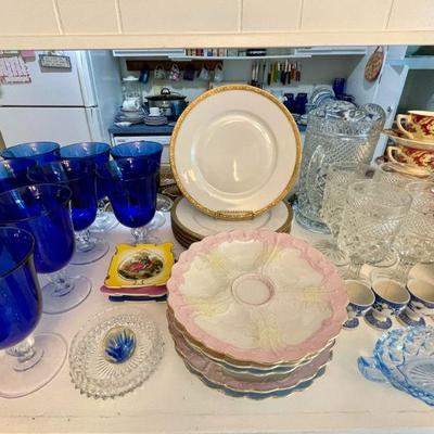 Royal Bayreuth dinner plates and Weimar Germany oyster plates.