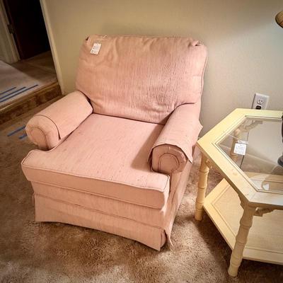 2 pale pink armchairs