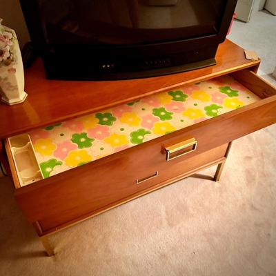 Vintage MCM Drexel "Sun Coast" bedroom suite - Bachelor Chest - 38" x 18" x 30"