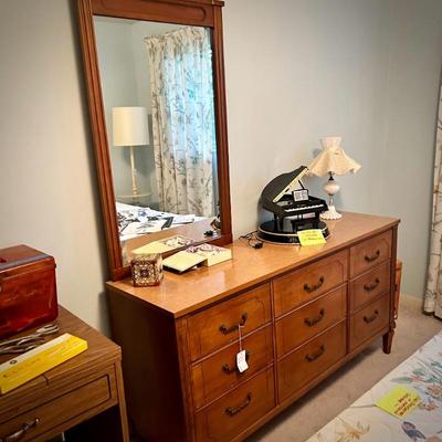 Vintage bedroom suite, including dresser & mirror, bureau, desk, chest