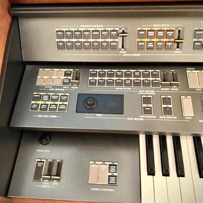 Yamaha organ F-45