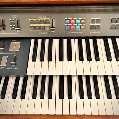 Yamaha organ F-45