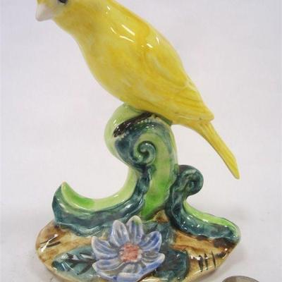 STANGL YELLOW CANARY WITH BLUE FLOWER. 3746