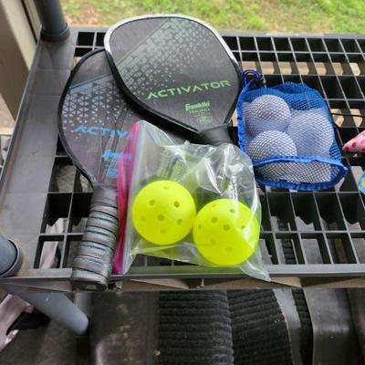 Pickle ball 