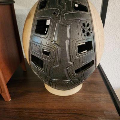 Great pottery, looks like some Star Wars stuff