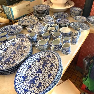 Large lot of vtg. Japanese Flying Phoenix Bird china