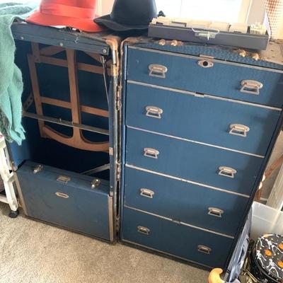 Vtg. steamer truck w/ fitted interior