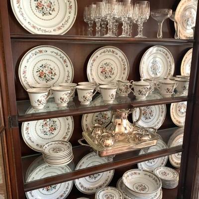 Arlen China dinnerware set, service for 12, Kwan Yin pattern