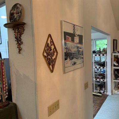 Syroco wall decorations