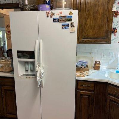 Refrigerator
