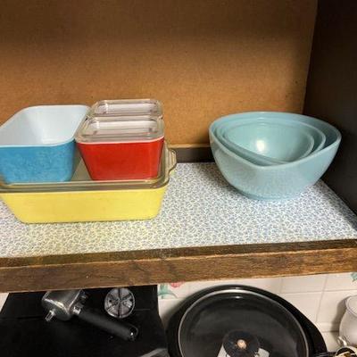Vintage Pyrex and Fireking
