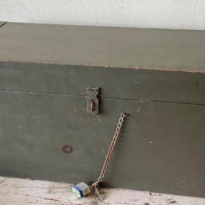 Closed tool box