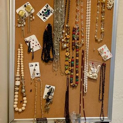Necklacesjewelry