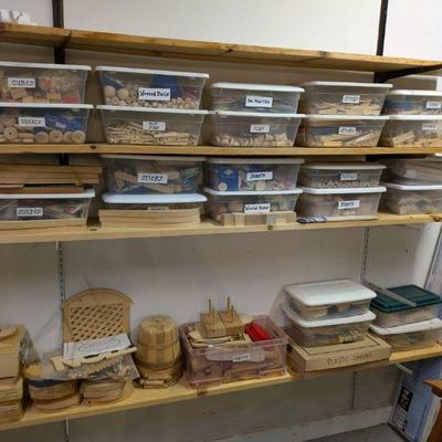 Wood various shapes, balls, cubes and more complex shapes