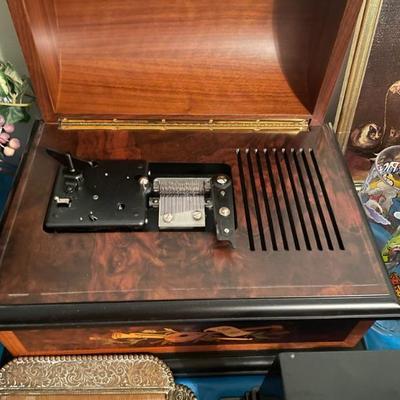 Reuge Cylinder Music Box 