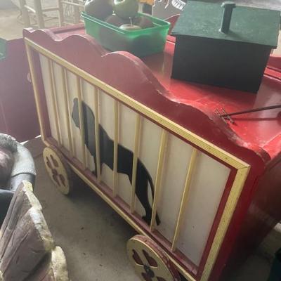 Circus Toy Chest 