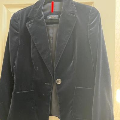 Women’s designer clothing—sizes 2-6—Burberry, St John, Worth, Carlisle, J. McLaughlin, and more
