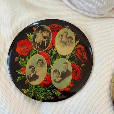 antique Cruver celluloïd medallions
