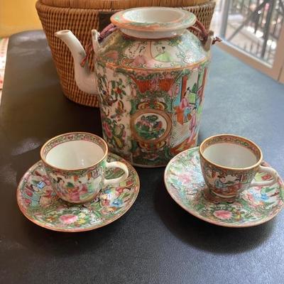 antique Rose Medallion tea set in a fitted basket