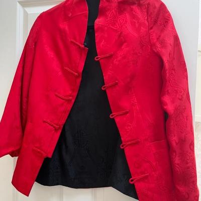Women’s designer clothing—sizes 2-6—Burberry, St John, Worth, Carlisle, J. McLaughlin, and more