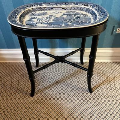 Antique blue and white English stoneware, Blue Willow