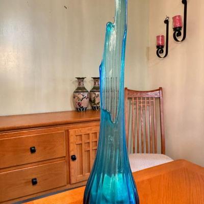 L.E. Smith Swung Vase