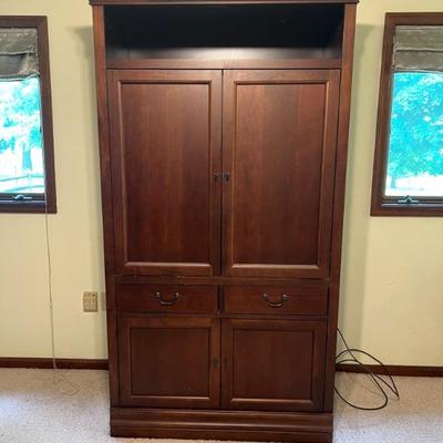 Thomasville bedroom set