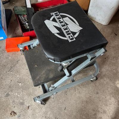 Creeper roller seat