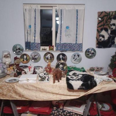 Panda plates and rugs