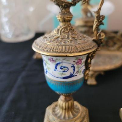 18th century urns 