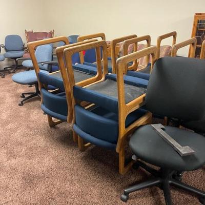 Office chairs and conference chairs 