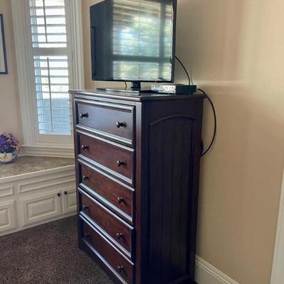 Dresser  and tv 