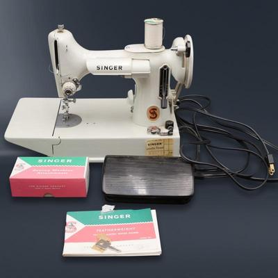 Vintage Singer Featherweight Portable Electric Sewing Machine