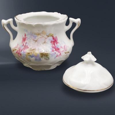 Gilded Porcelain Tea Set