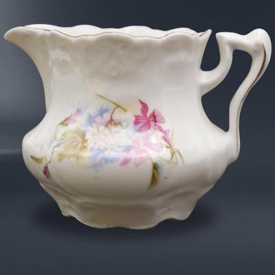 Gilded Porcelain Tea Set