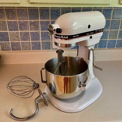 Lot 013-K: KitchenAid Ultra Power Stand Mixer
