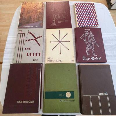 Lot 072-LR: Yearbook Lot