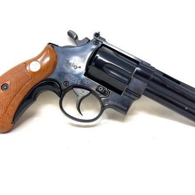 #1206 • White Daisy. Rogers. AR 57 25 Cal 6mm Plastic Pellet Revolver
